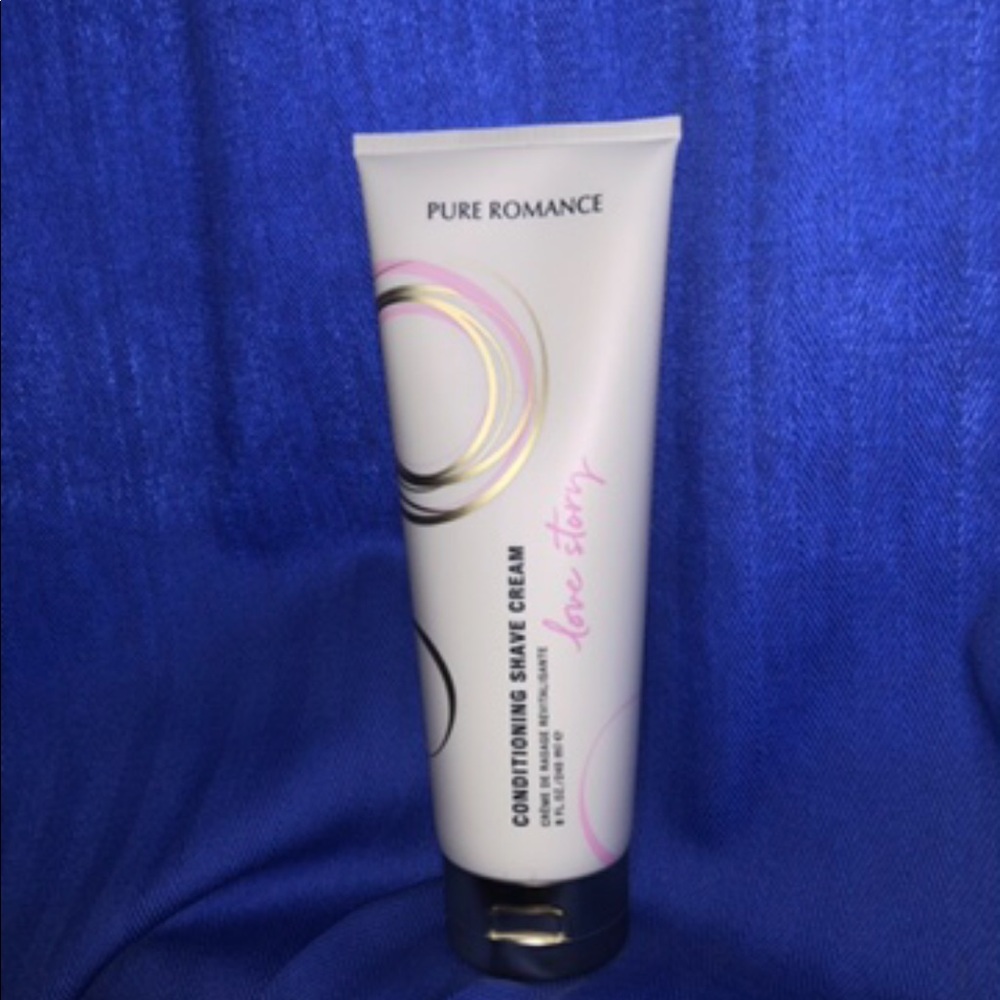 Conditioning shave cream Coochy